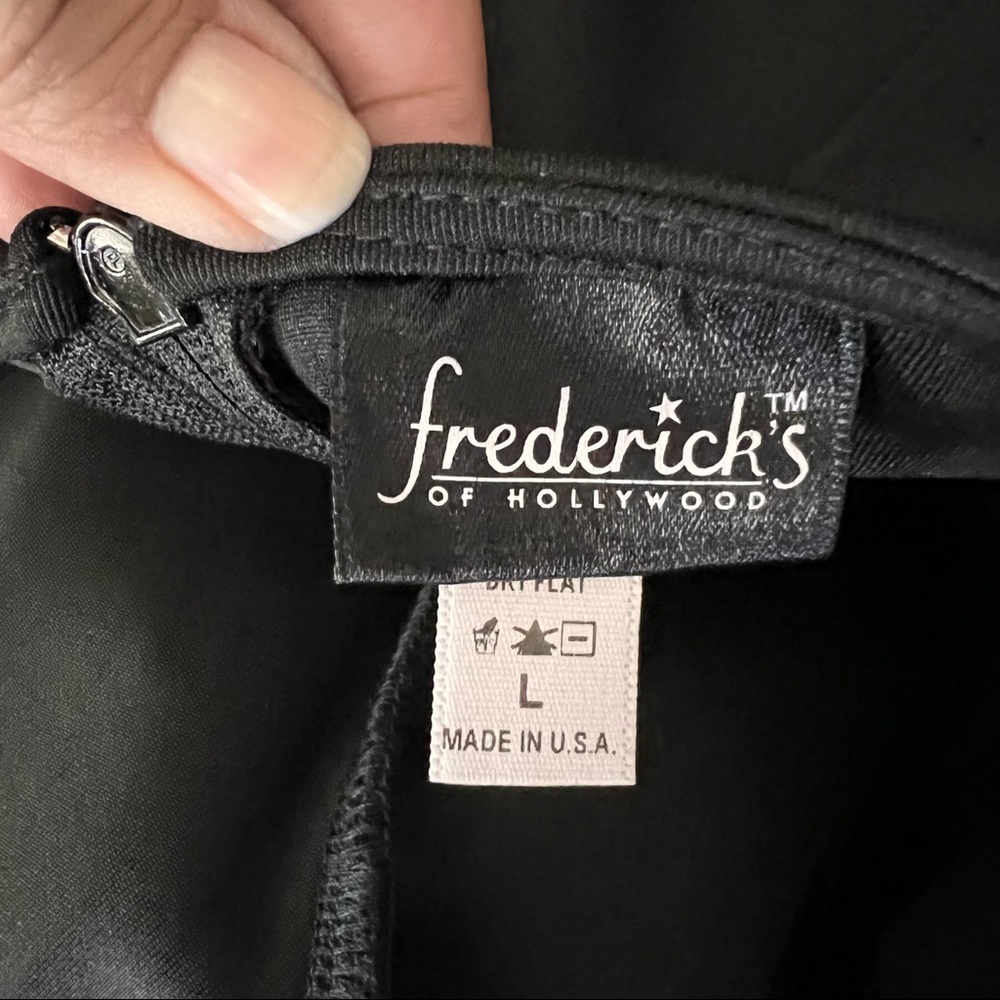 Fredrick’s of Hollywood Backless Ruffle Collar LBD - Picture 3 of 8